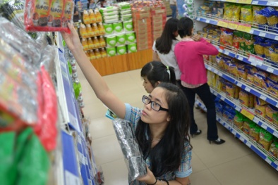 Chủ hàng 'tố' hàng Việt bị 'nghẽn mạch'